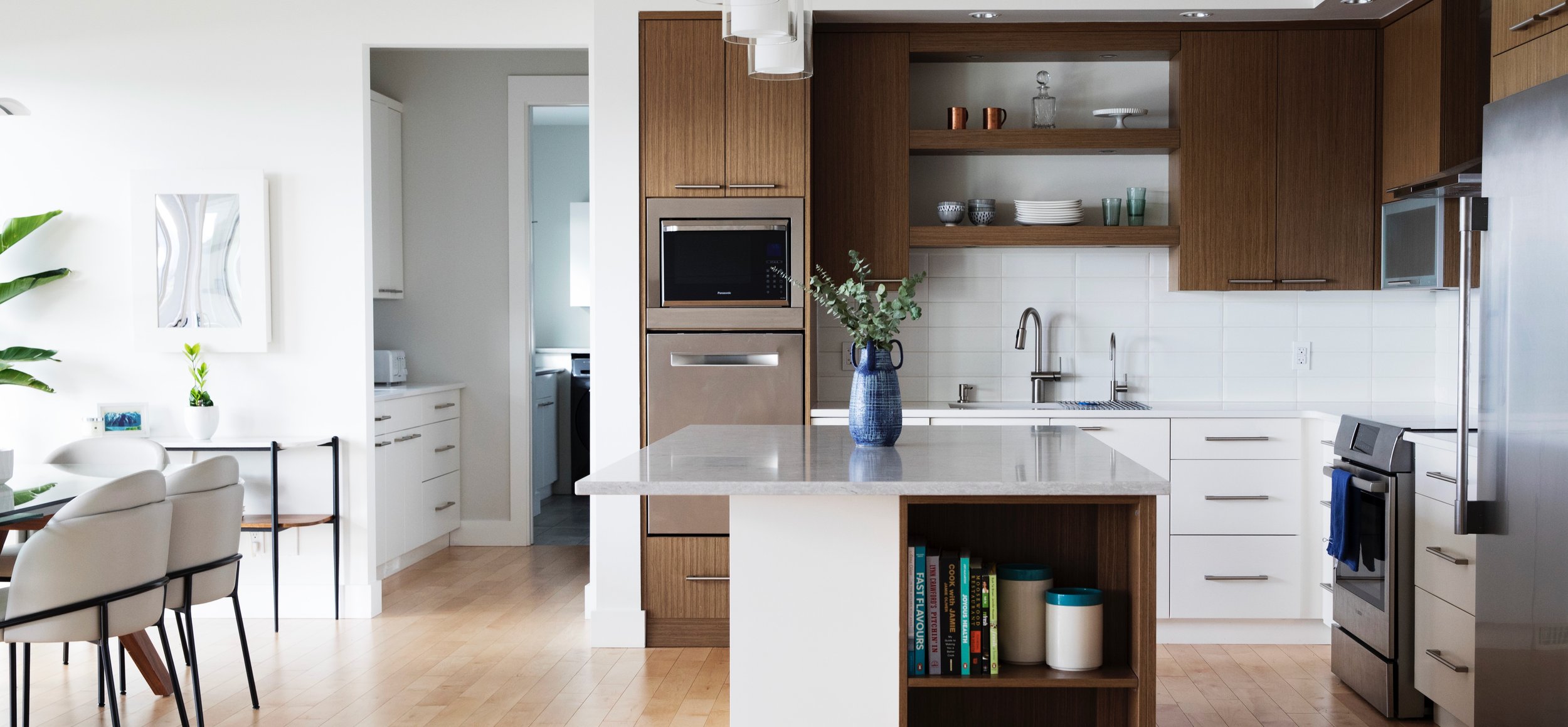 Neat and tidy kitchen and dining area